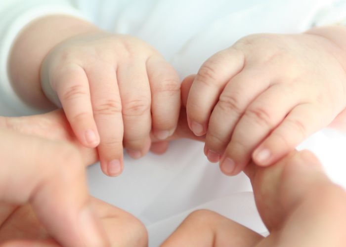 Cách may bao tay bao chân cho trẻ sơ sinh