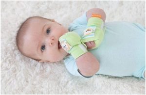 Nhận định chung về cách may bao tay cho trẻ sơ sinh