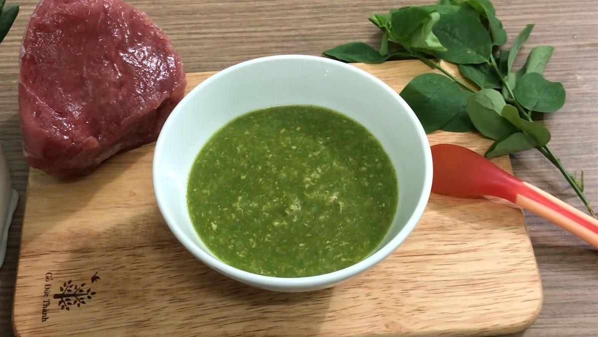 Cháo thịt bò nấu với rau ngót