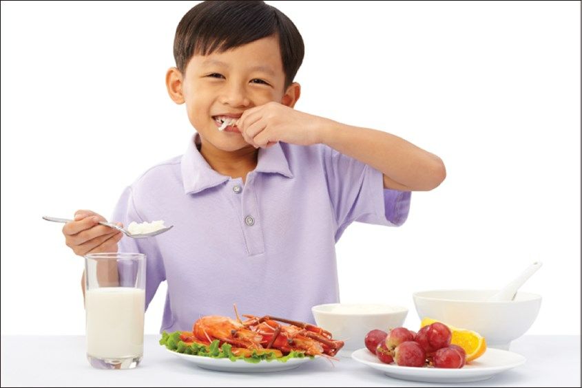 Những sai lầm cha mẹ thường gặp khi chăm sóc trẻ thấp còi