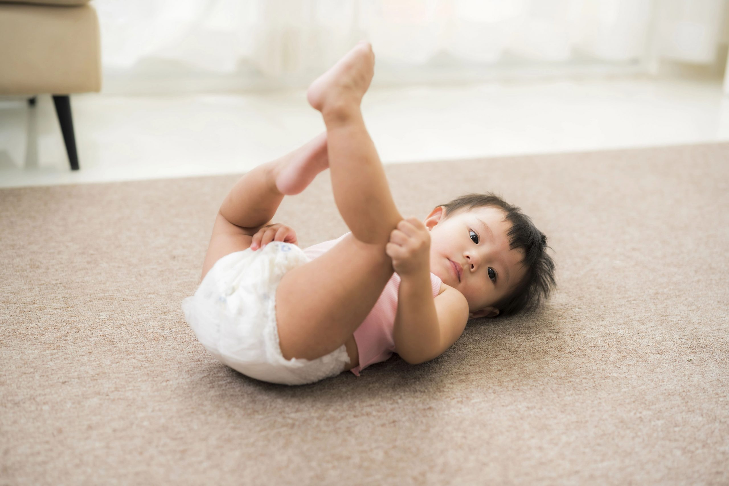 Khi nào nên chuyển từ tã dán sang tã quần